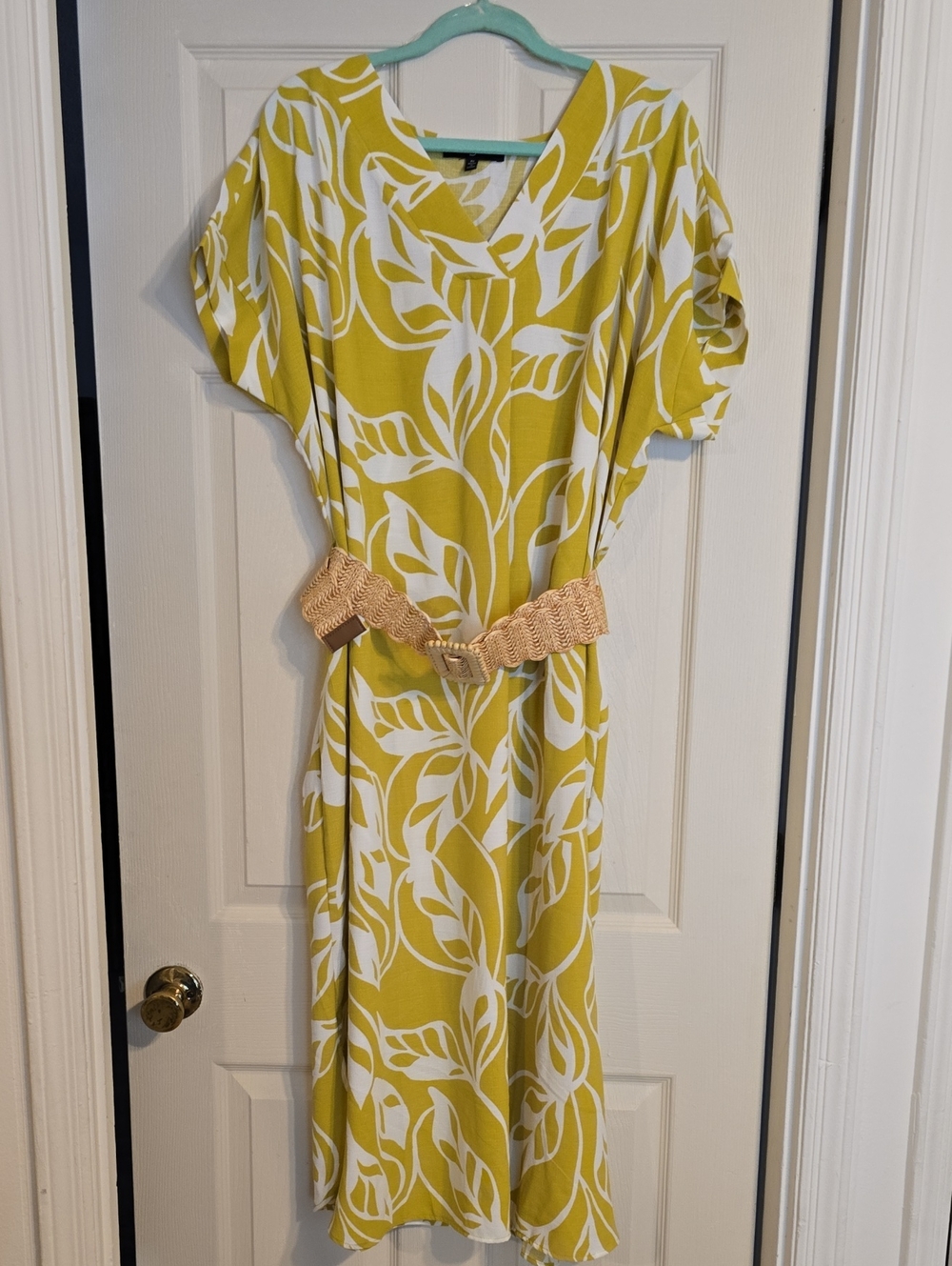 Fred David Yellow & White Leaf-Print Midi Dress with Neutral Belt